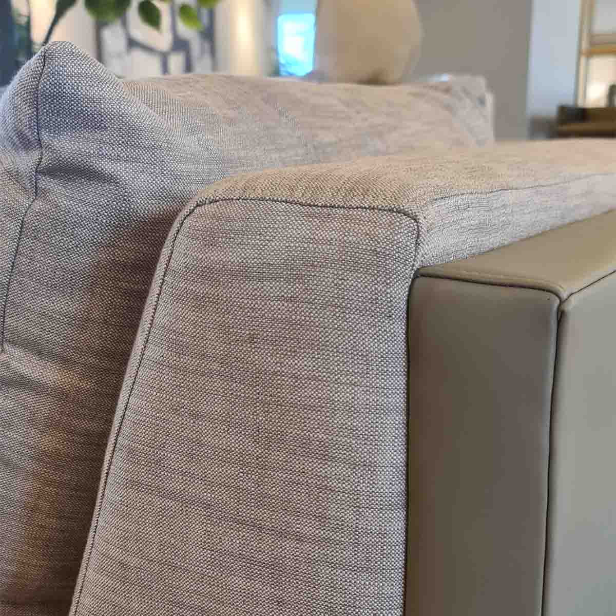Caracole Archipelago Right Arm Loveseat